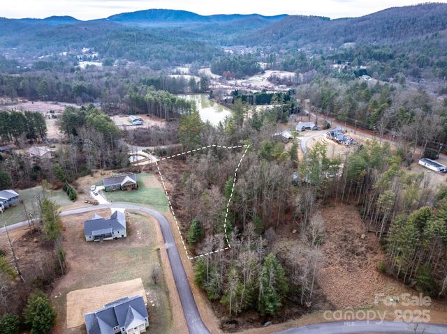 00 Crystal Mountain Drive 14, Hendersonville, NC 28739
