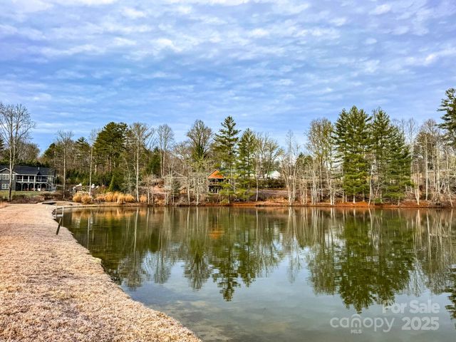 00 Crystal Mountain Drive 14, Hendersonville, NC 28739