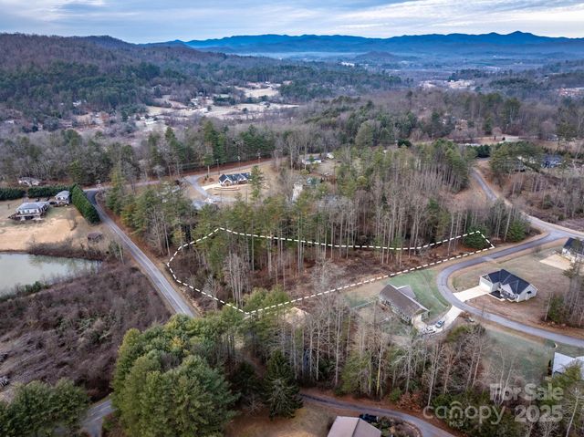 00 Crystal Mountain Drive 14, Hendersonville, NC 28739