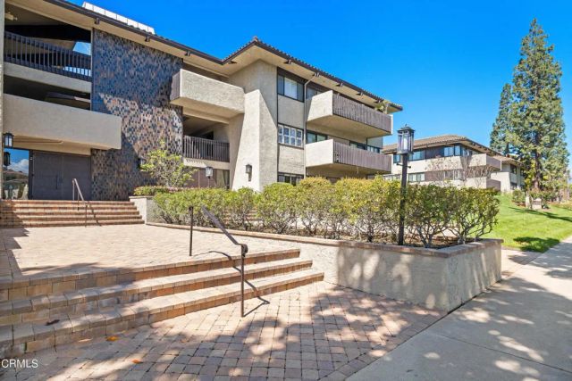111 S Orange Grove Boulevard 309, Pasadena, CA 91105