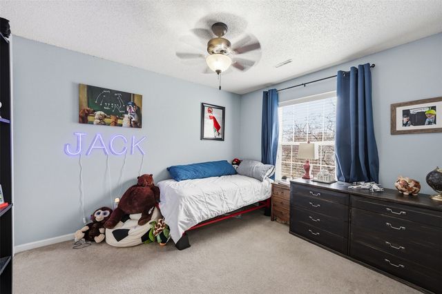 2768 Irving, Iowa City, IA 52246