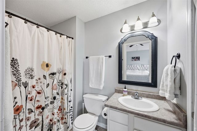 2768 Irving, Iowa City, IA 52246