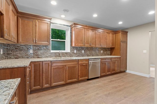 5160 Bald Eagle Avenue, White Bear Lake, MN 55110