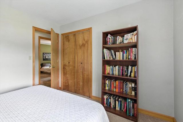 3 Greenbriar Drive, Essex, VT 05452