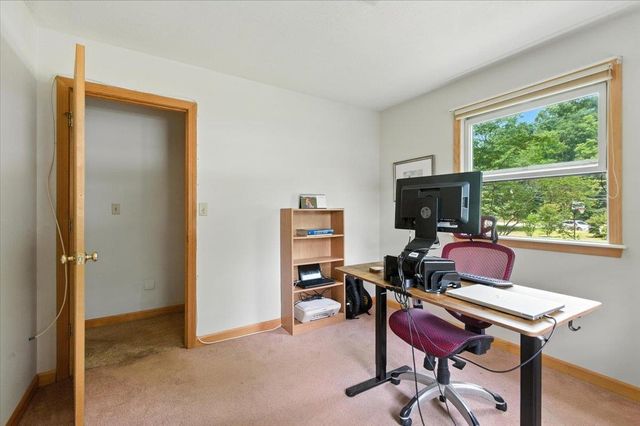 3 Greenbriar Drive, Essex, VT 05452