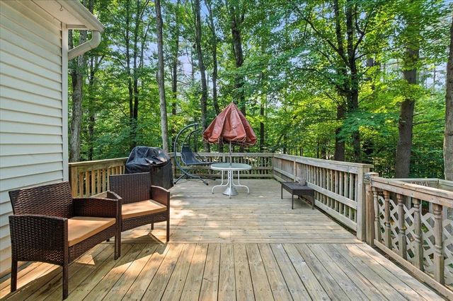 3 Greenbriar Drive, Essex, VT 05452