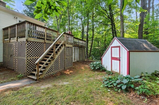 3 Greenbriar Drive, Essex, VT 05452
