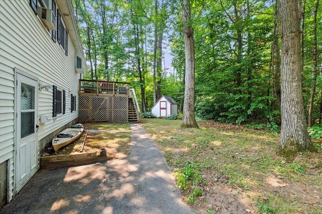 3 Greenbriar Drive, Essex, VT 05452