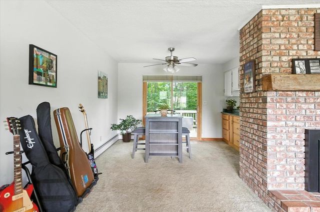 3 Greenbriar Drive, Essex, VT 05452