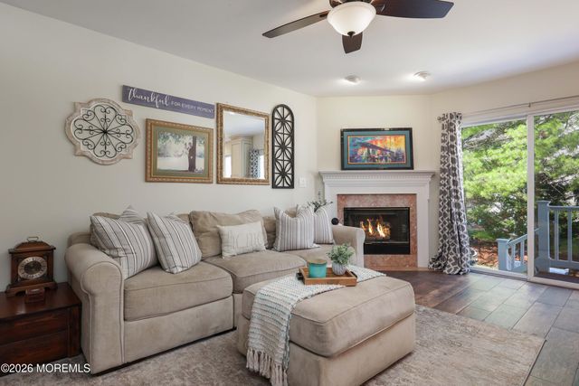 40 Lenny Court, Matawan, NJ 07747