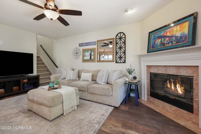 40 Lenny Court, Matawan, NJ 07747
