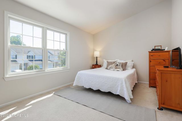 40 Lenny Court, Matawan, NJ 07747
