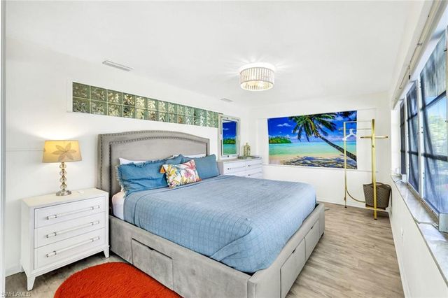 5330 Cobalt CT, Cape Coral, FL 33904