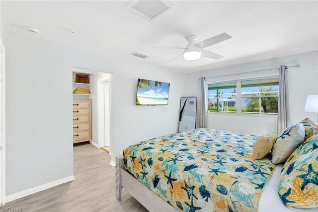 5330 Cobalt CT, Cape Coral, FL 33904