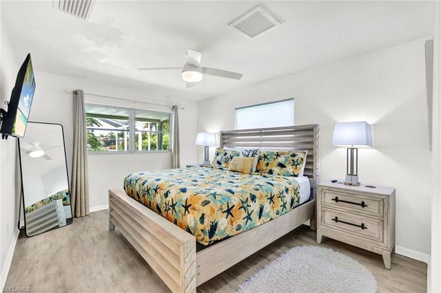 5330 Cobalt CT, Cape Coral, FL 33904