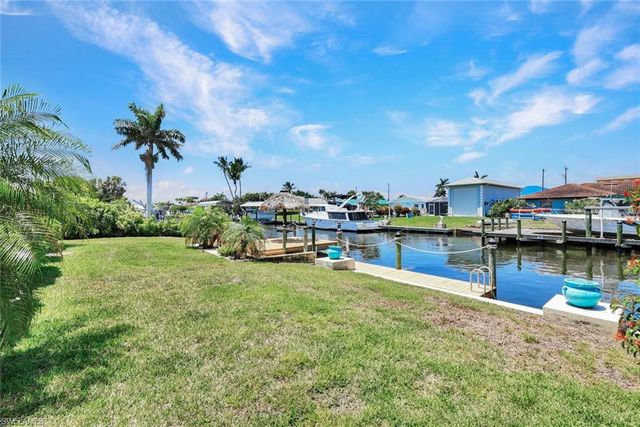 5330 Cobalt CT, Cape Coral, FL 33904