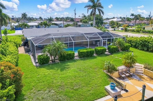 5330 Cobalt CT, Cape Coral, FL 33904