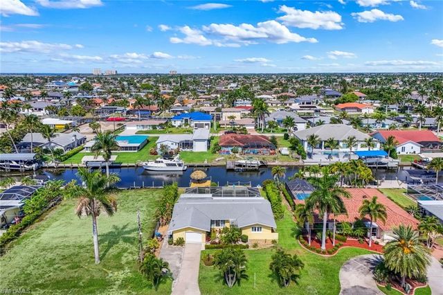 5330 Cobalt CT, Cape Coral, FL 33904