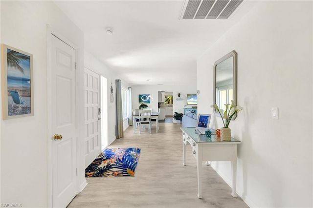 5330 Cobalt CT, Cape Coral, FL 33904