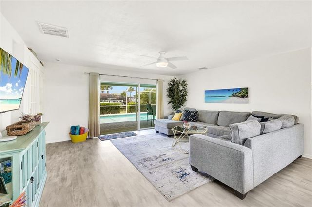 5330 Cobalt CT, Cape Coral, FL 33904