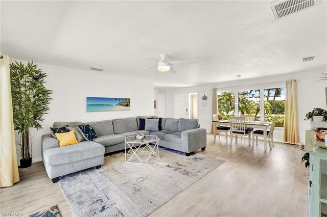 5330 Cobalt CT, Cape Coral, FL 33904
