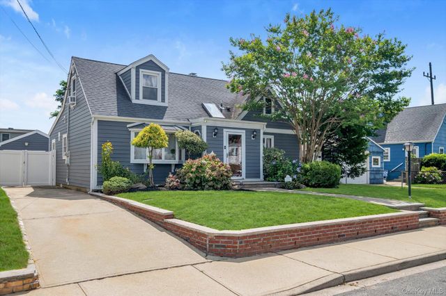 3315 2nd Street, Oceanside, NY 11572