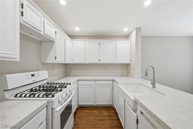 2641 South Durango Drive 201, Las Vegas, NV 89117