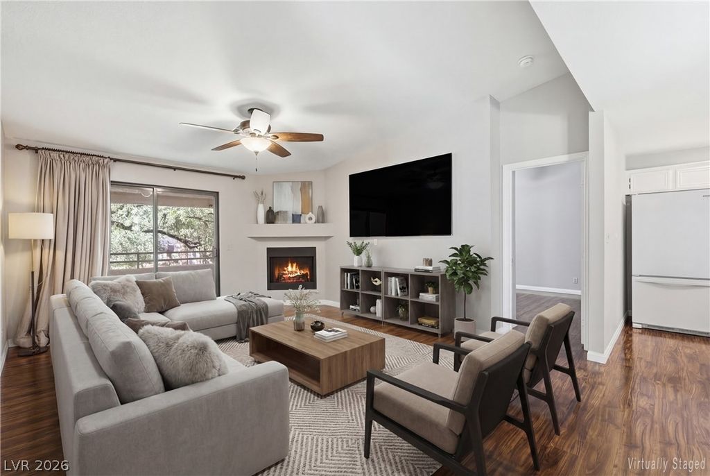 2641 South Durango Drive 201, Las Vegas, NV 89117