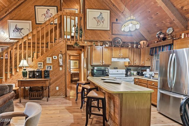 559 Crest Road, Gatlinburg, TN 37738