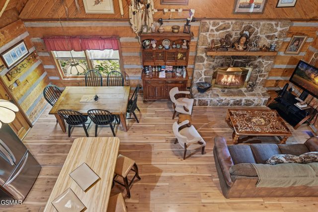 559 Crest Road, Gatlinburg, TN 37738