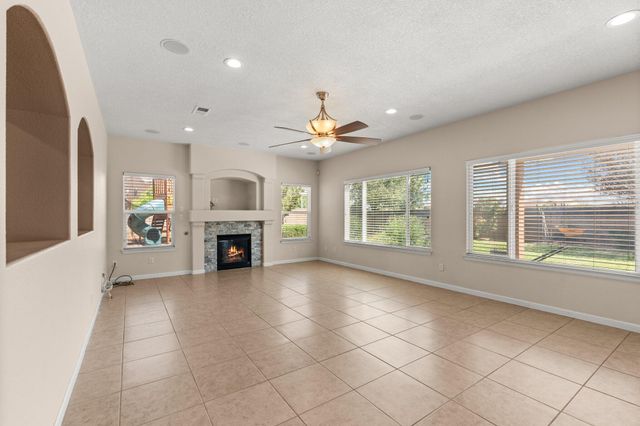 9747 Summer Shower Place NW, Albuquerque, NM 87120