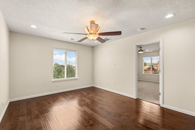 9747 Summer Shower Place NW, Albuquerque, NM 87120
