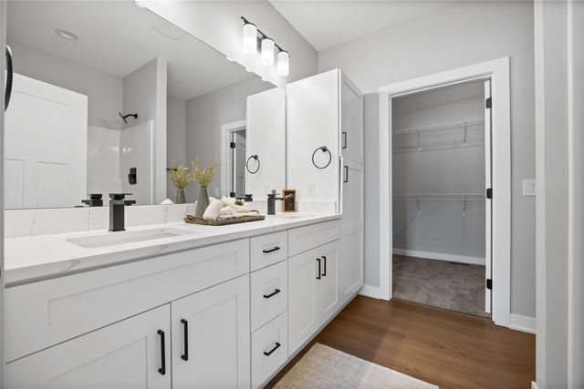 321 11th Street NW, Bondurant, IA 50035