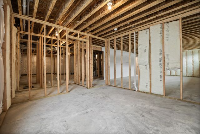 321 11th Street NW, Bondurant, IA 50035