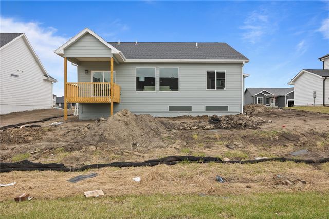 321 11th Street NW, Bondurant, IA 50035