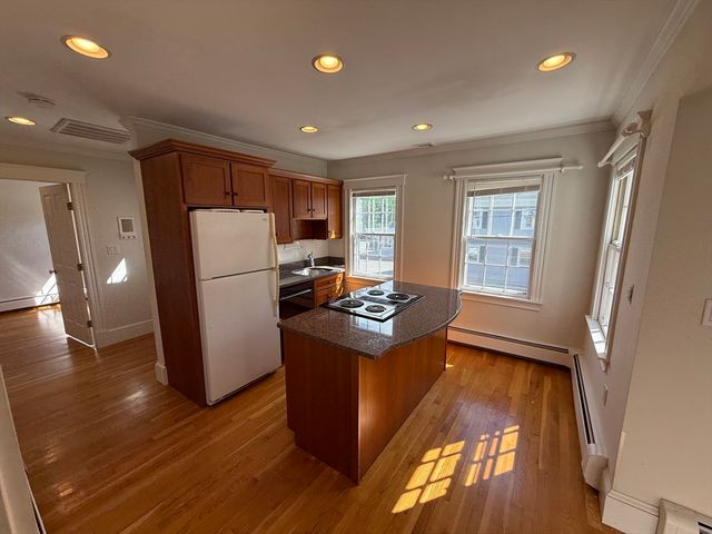 580 Main St 2, Lynnfield, MA 01940