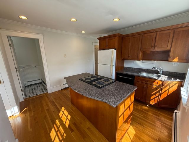 580 Main St 2, Lynnfield, MA 01940