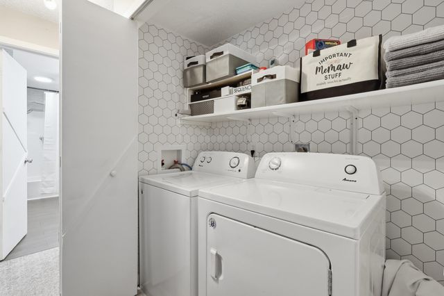 14851 Endicott Way 206, Apple Valley, MN 55124