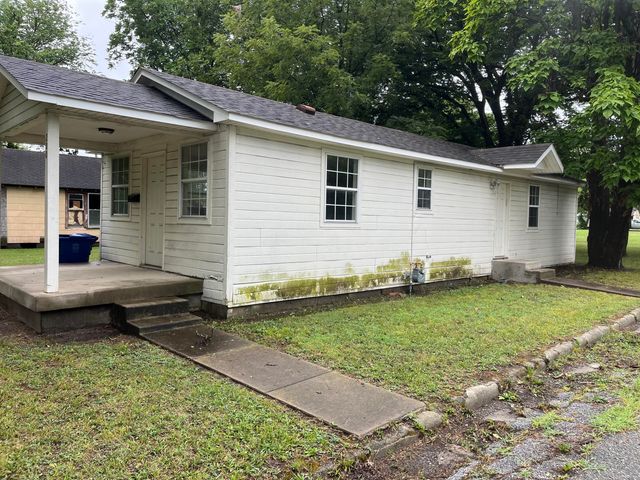 200 K Street SE, Miami, OK 74354