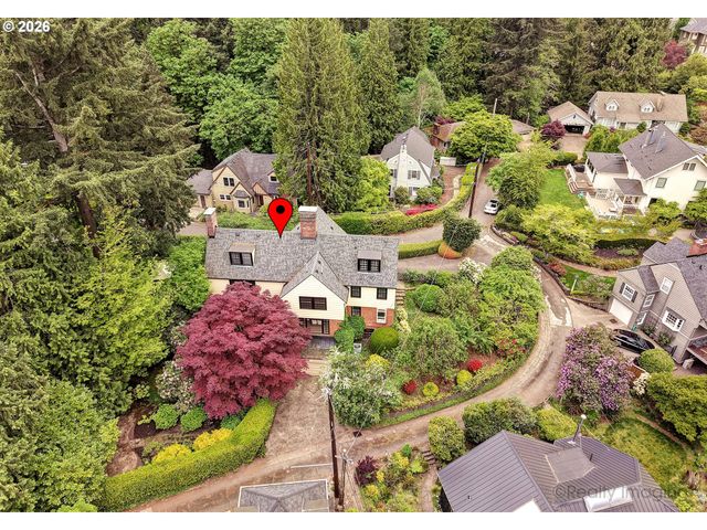 1975 Sw EDGEWOOD Rd, Portland, OR 97201