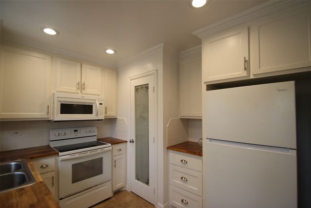 1921 Deborah Drive, Sherman, TX 75090