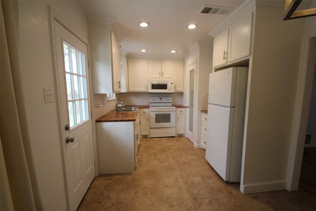 1921 Deborah Drive, Sherman, TX 75090