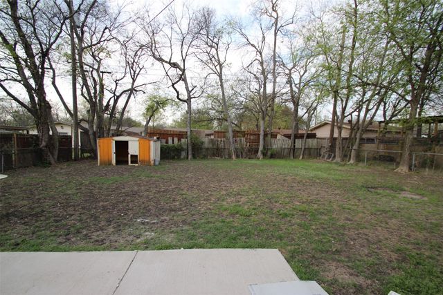 1921 Deborah Drive, Sherman, TX 75090