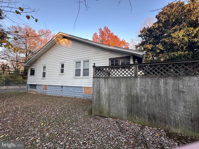 4719 RITTENHOUSE ST, Riverdale, MD 20737