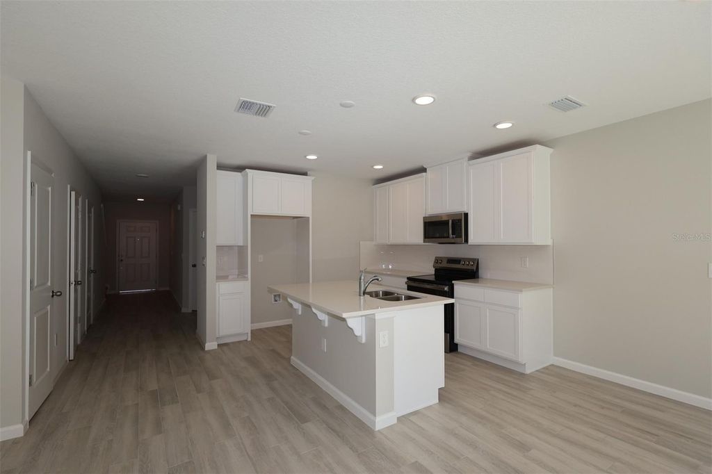 Image 4 of property listing at 4128 CAMPSITE LOOP, Orlando, FL 32824