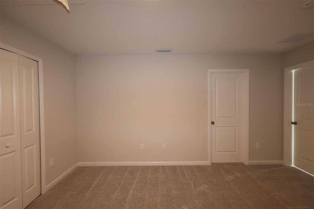 Image 6 of property listing at 4128 CAMPSITE LOOP, Orlando, FL 32824