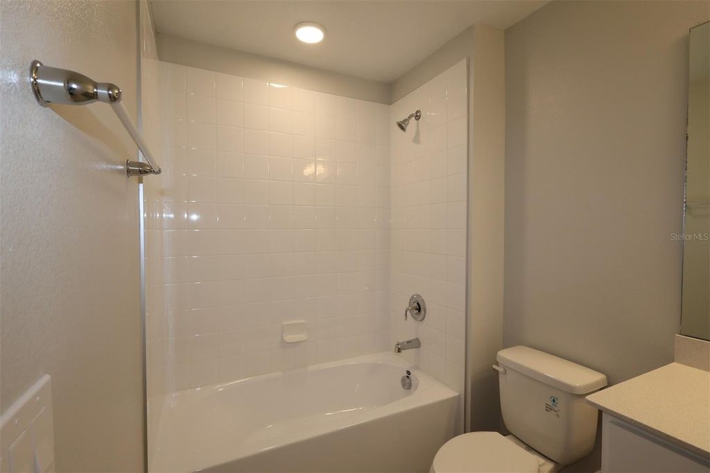 Image 9 of property listing at 4128 CAMPSITE LOOP, Orlando, FL 32824