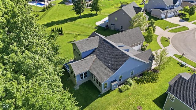 1736 Chateaux Trace, Greenwood, IN 46143