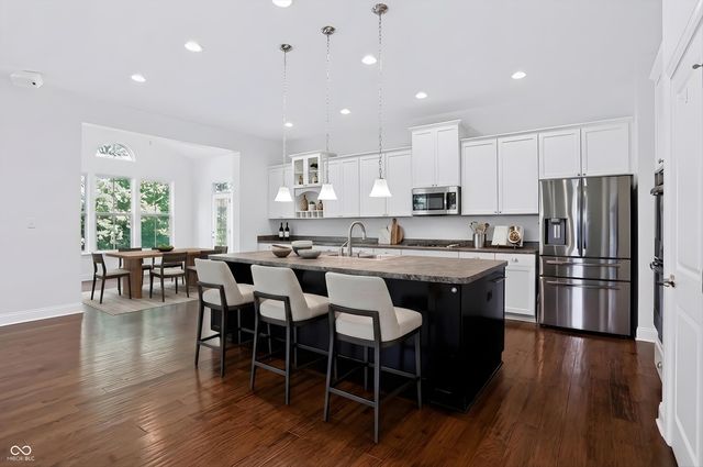 1736 Chateaux Trace, Greenwood, IN 46143