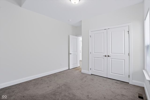 1736 Chateaux Trace, Greenwood, IN 46143